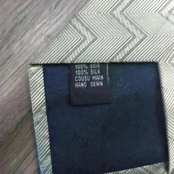 Consenso Uomo Milano hand  sewn Italian tie - Picture 2 of 5